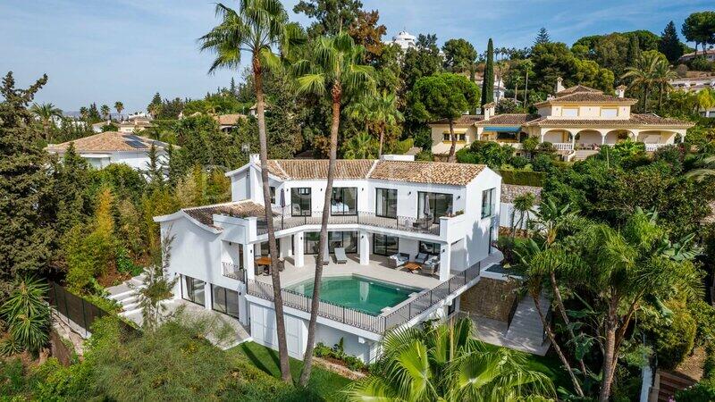 вилла продается в El Paraiso, Málaga