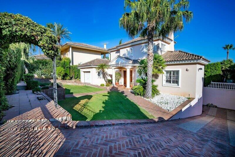 4 bedroom Villa for sale