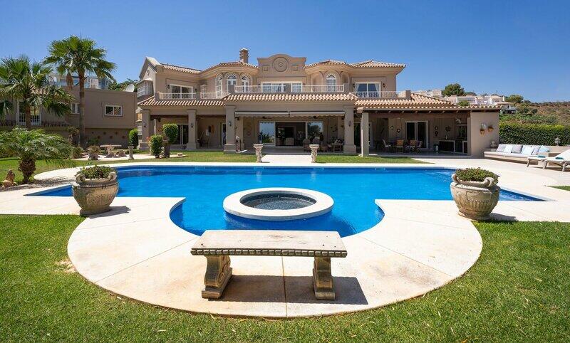 Villa till salu i Nueva Andalucia, Málaga