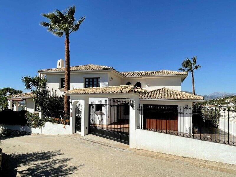 Villa en venta en Valtocado, Málaga