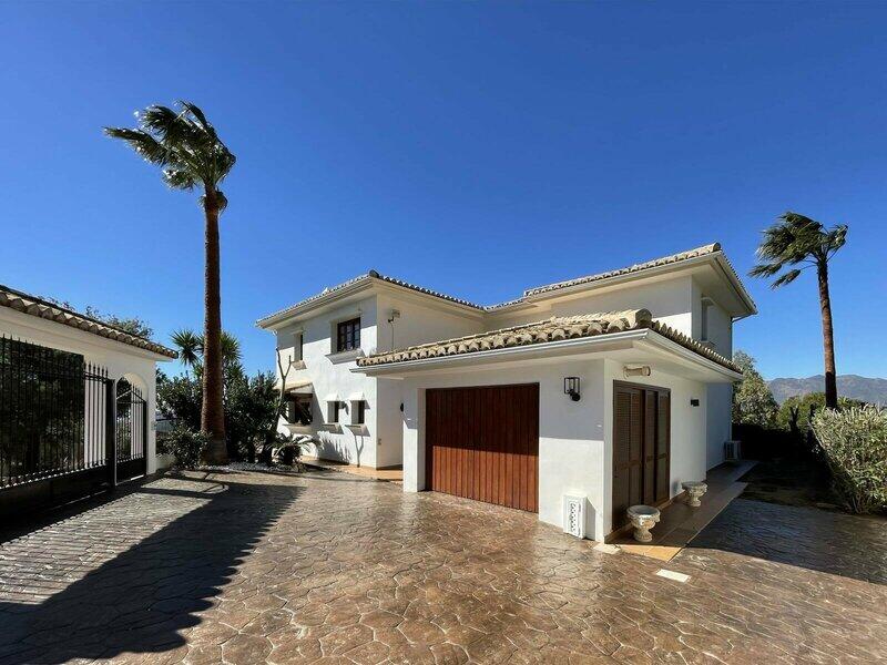 4 bedroom Villa for sale