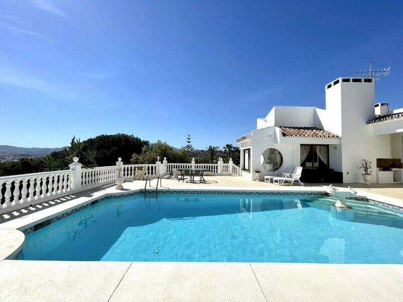 Villa til salgs i Las Lagunas de Mijas, Málaga