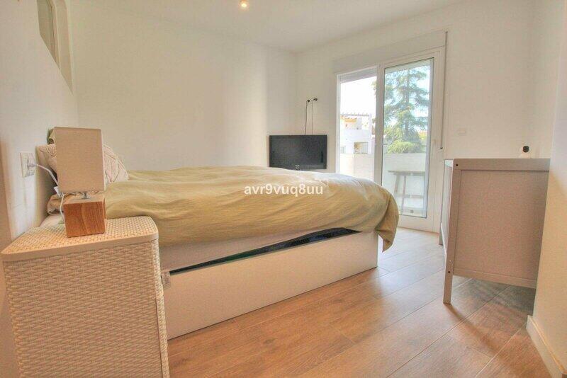 4 slaapkamer Gezinswoning Te koop