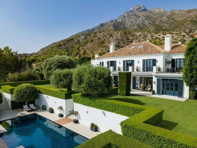 Villa for sale in Golden Mile, Málaga