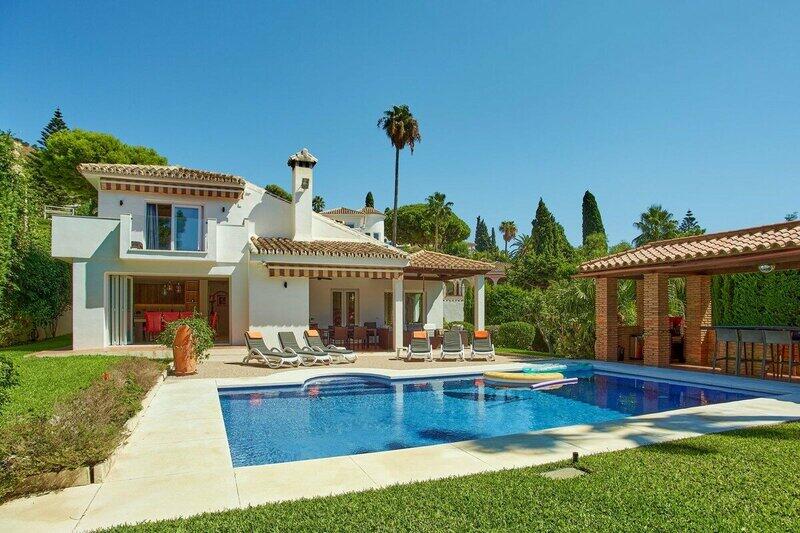 Villa til salgs i Benalmadena, Málaga