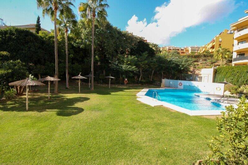 Apartamento en venta en Riviera del Sol, Málaga