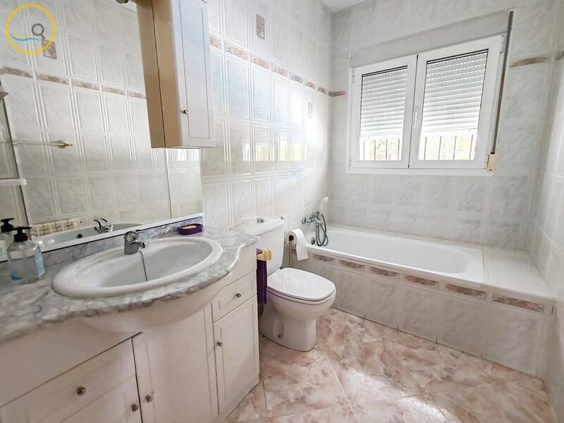 2 Schlafzimmer Villa zu verkaufen