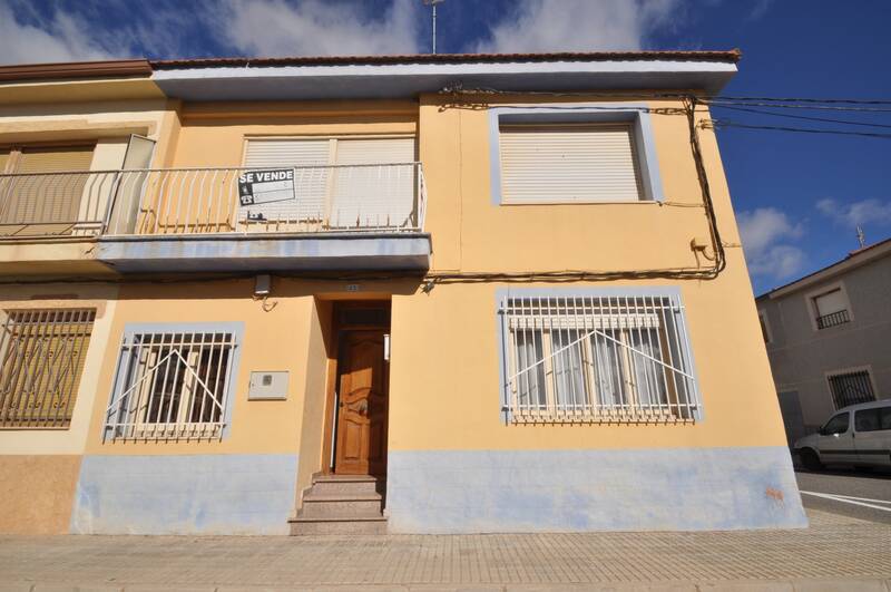 Byhus til salg i Pinoso, Alicante