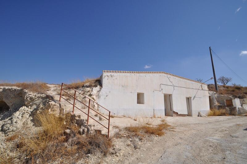 Cave House for sale in La Zarza, Murcia