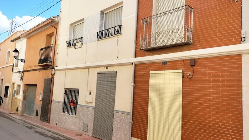 Stadthaus zu verkaufen in Almansa, Albacete