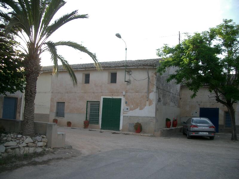 Rekkehus til salgs i Monóvar, Alicante
