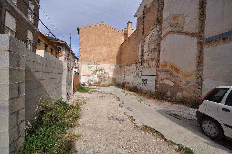 Grundstück zu verkaufen in Monóvar, Alicante