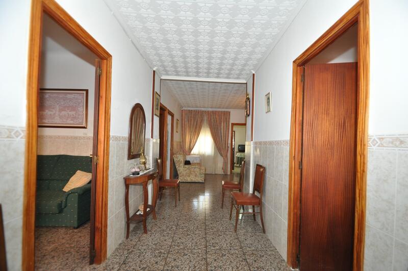 5 bedroom Country House for sale
