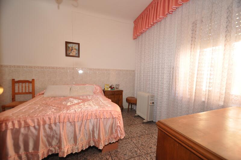 5 bedroom Country House for sale