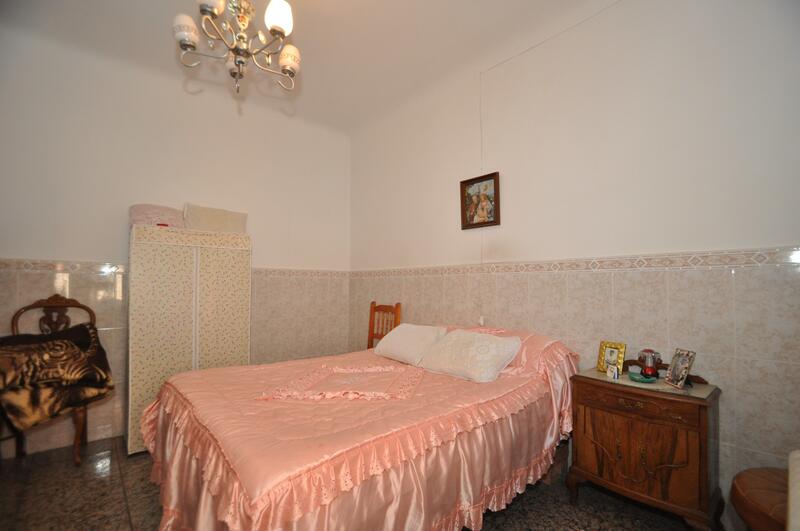 5 bedroom Country House for sale