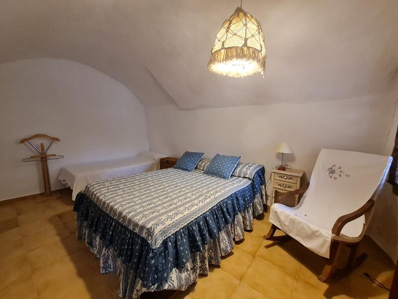 5 soverom Grottehuset til salgs