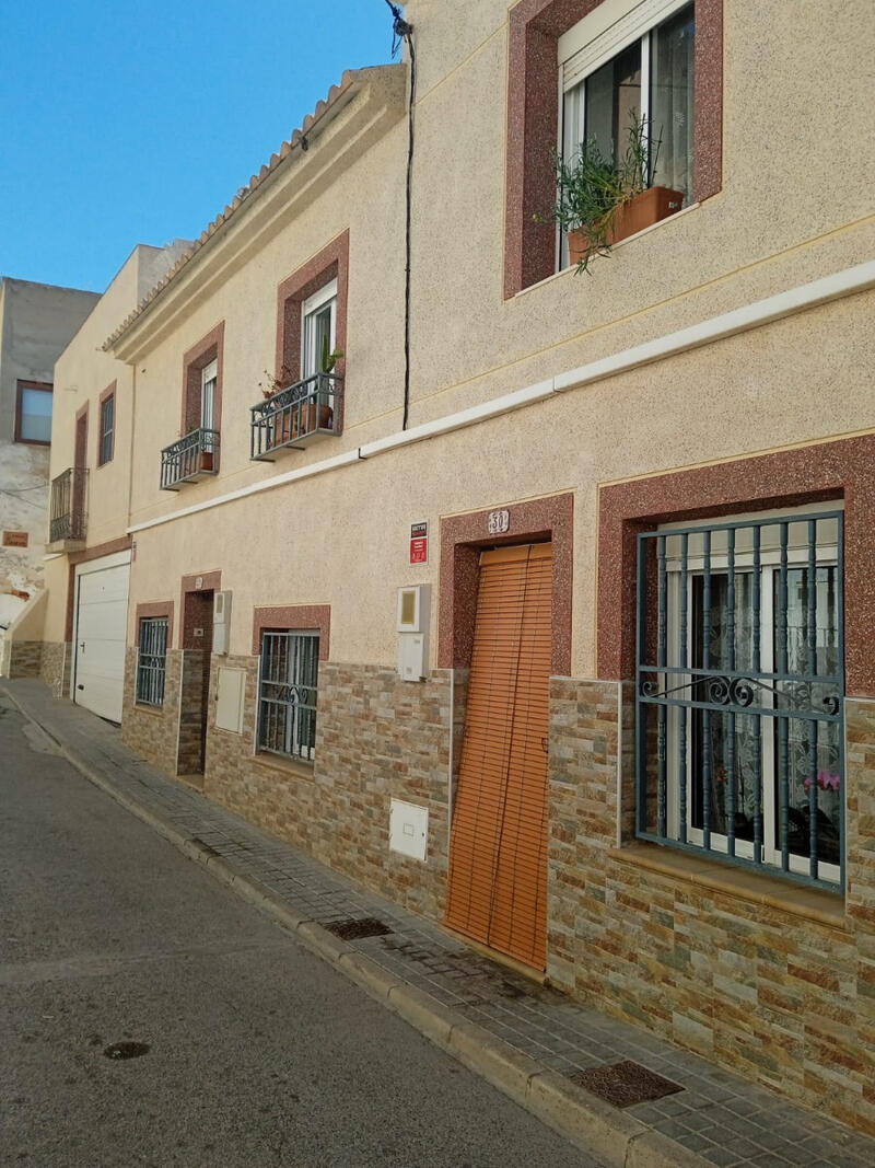 Adosado en venta en Sax, Alicante