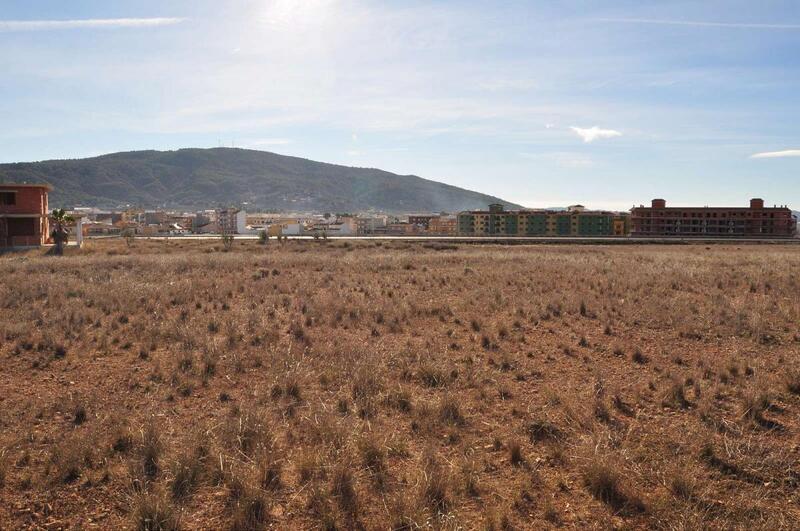 Terrain à vendre dans Pinoso, Alicante