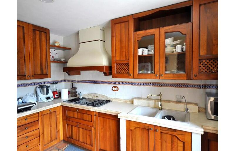 5 bedroom Townhouse for sale