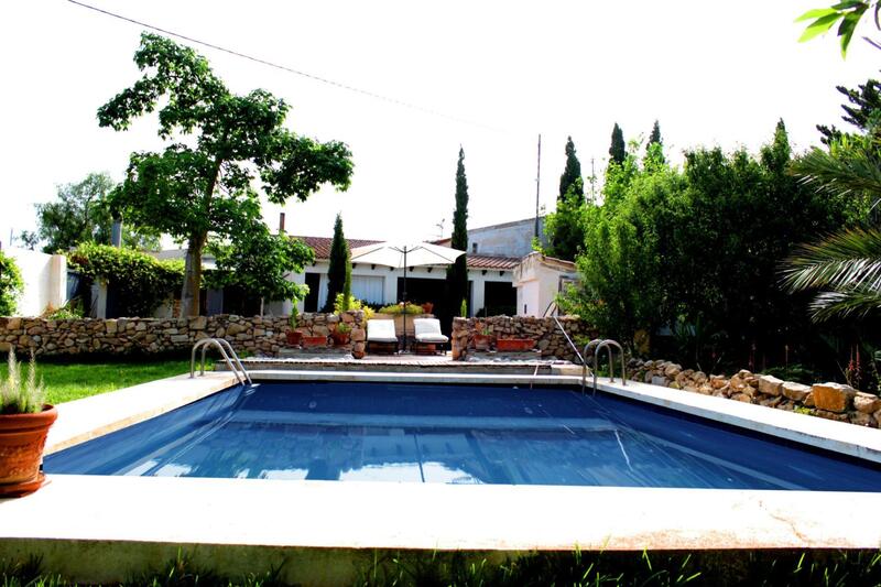 Villa for sale in Monforte del Cid, Alicante