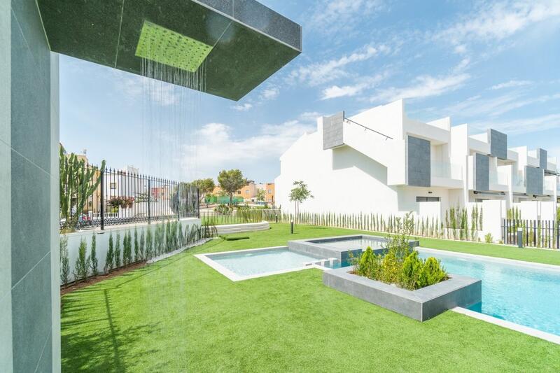 Townhouse for sale in Torrevieja, Alicante