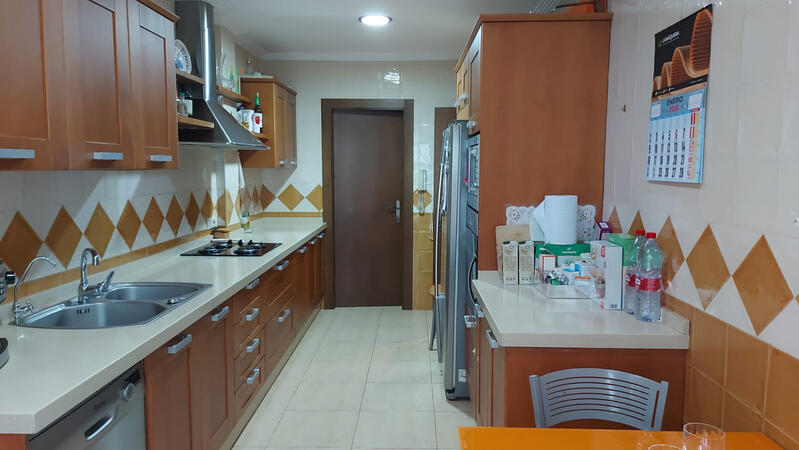 3 спальная комната Деревенский Дом продается