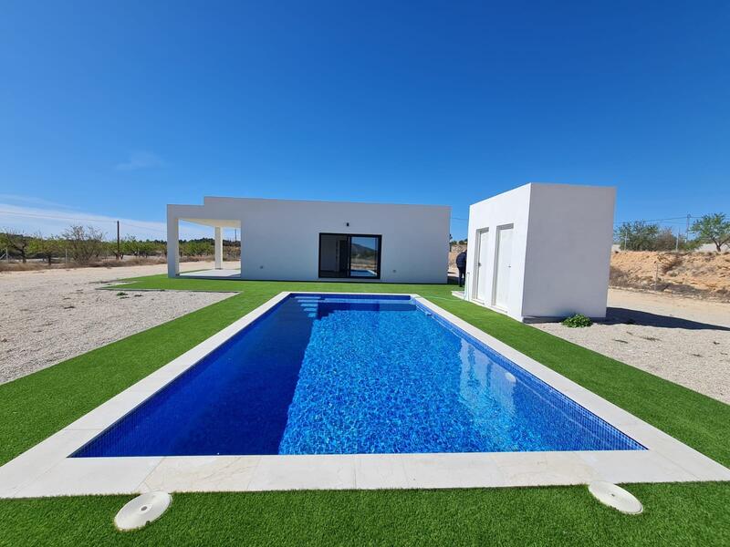 Villa for sale in Macisvenda, Murcia
