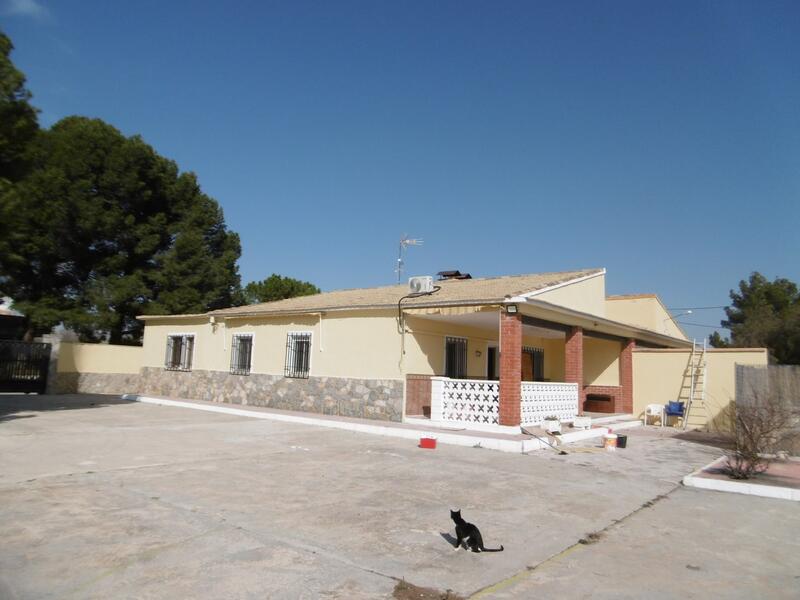 Villa til salg i Yecla, Murcia