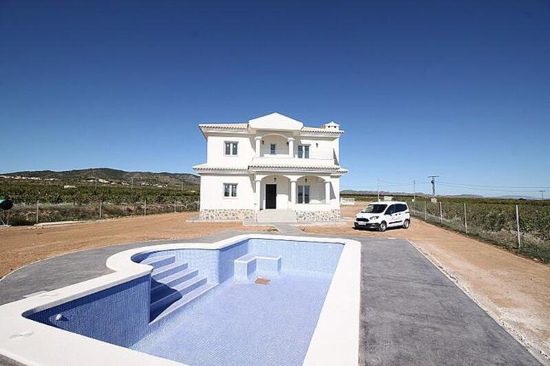 Villa till salu i Pinoso, Alicante