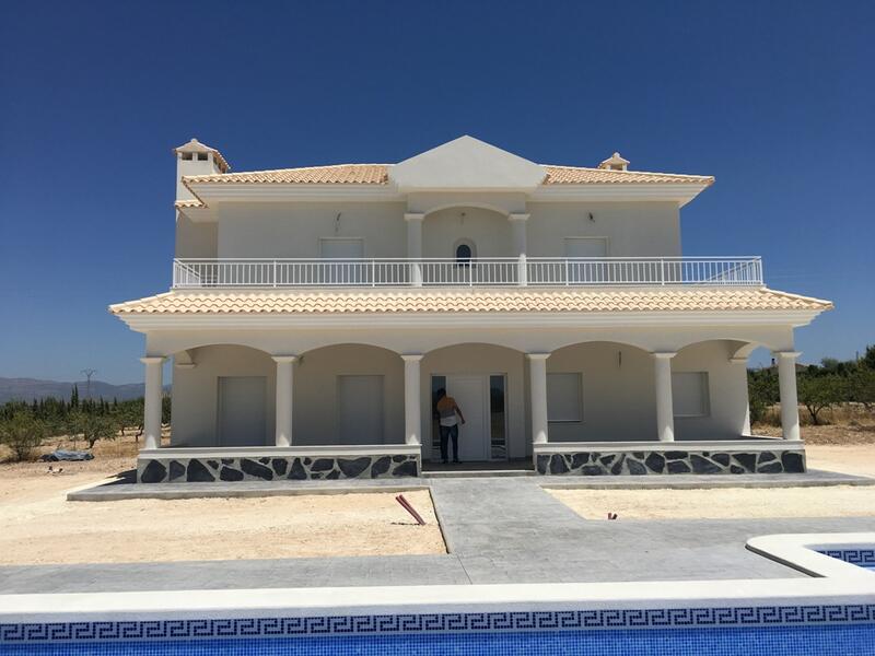 Villa Te koop in Novelda, Alicante