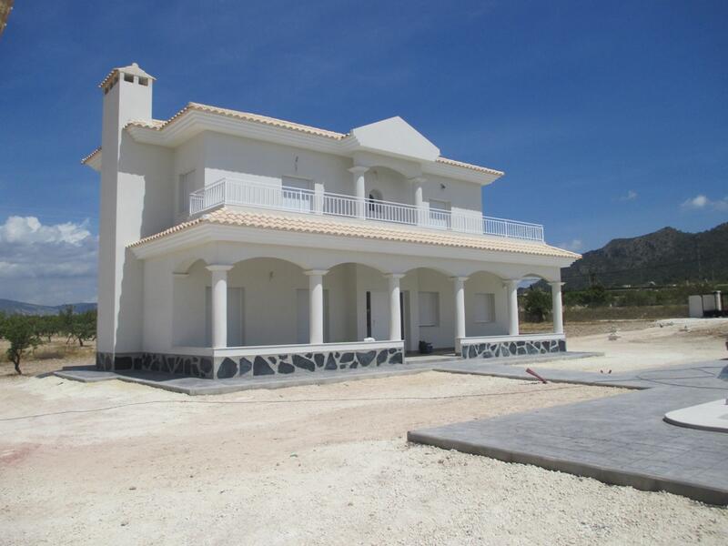 Villa till salu i Pinoso, Alicante