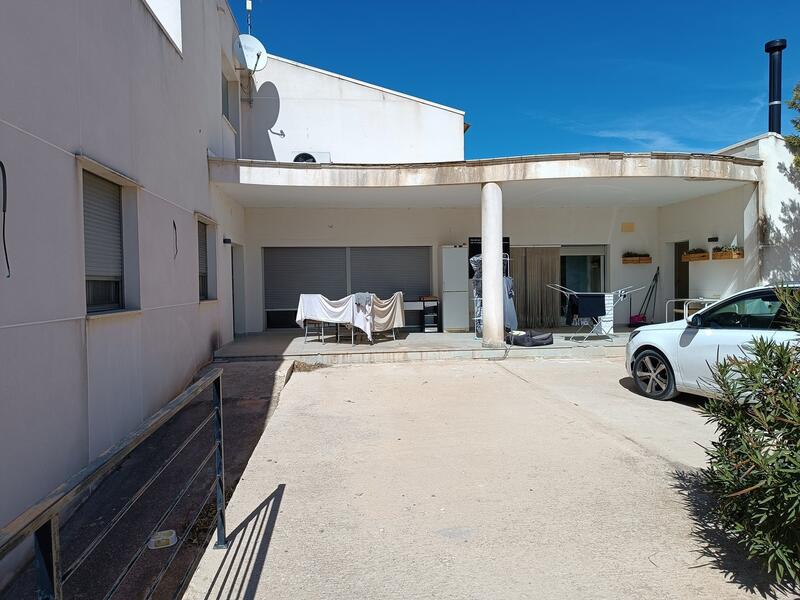 Villa à vendre dans Yecla, Murcia