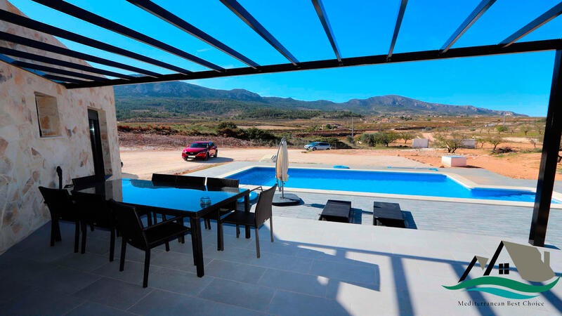 Villa til salg i Hondon de las Nieves, Alicante