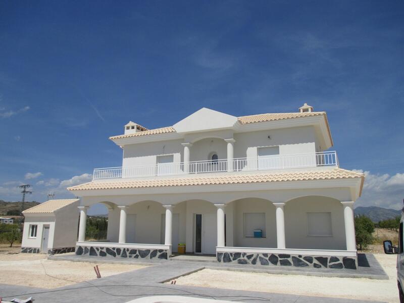 вилла продается в Pinoso, Alicante