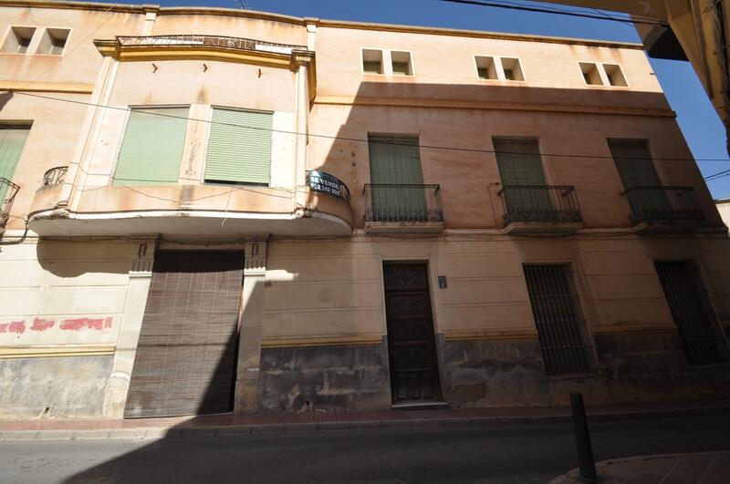 Townhouse for sale in Monóvar, Alicante