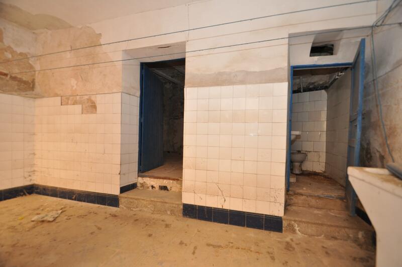 5 slaapkamer Gezinswoning Te koop