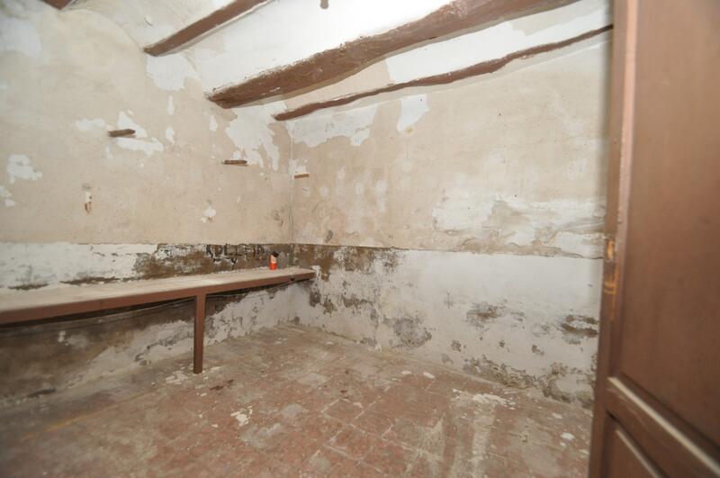 5 slaapkamer Gezinswoning Te koop