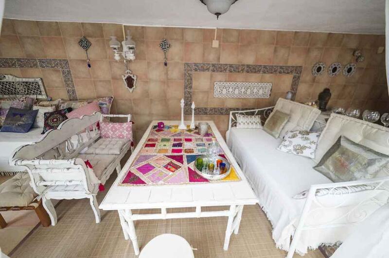 10 bedroom Villa for sale