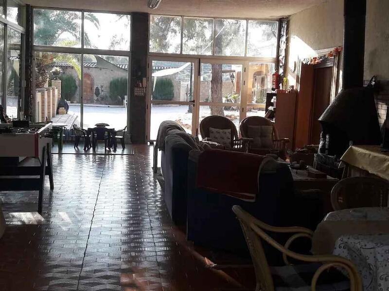 10 bedroom Villa for sale