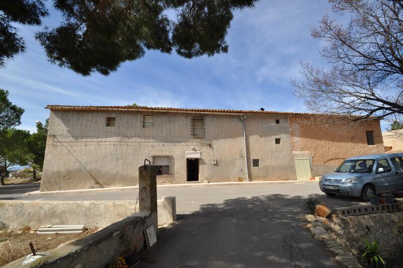 6 Cuarto Casa de Campo en venta