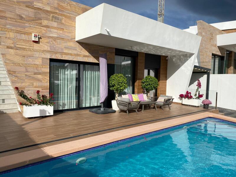 Villa for sale in Finestrat, Alicante