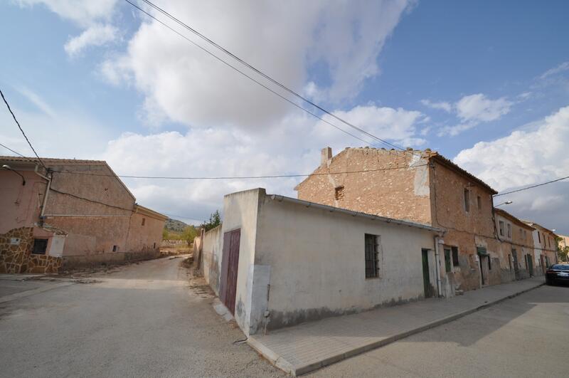 4 спальная комната Деревенский Дом продается