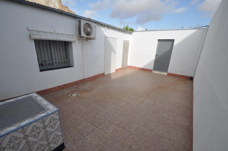 5 bedroom Country House for sale