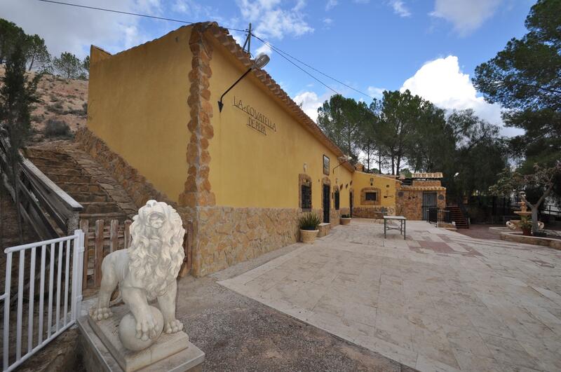 4 Cuarto Casa Cueva en venta