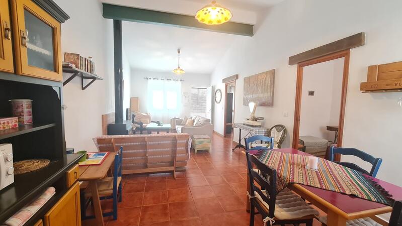 3 bedroom Townhouse for sale