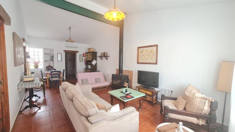 3 bedroom Townhouse for sale
