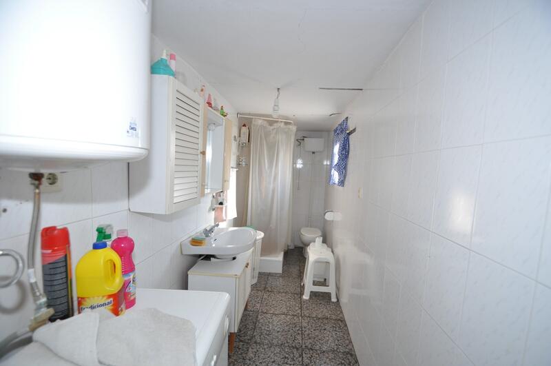 4 Cuarto Casa Cueva en venta
