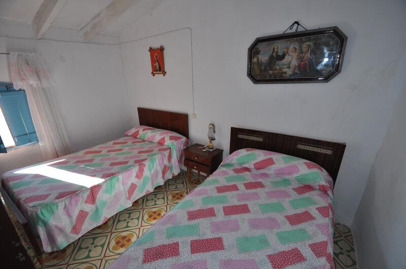 4 Cuarto Casa Cueva en venta