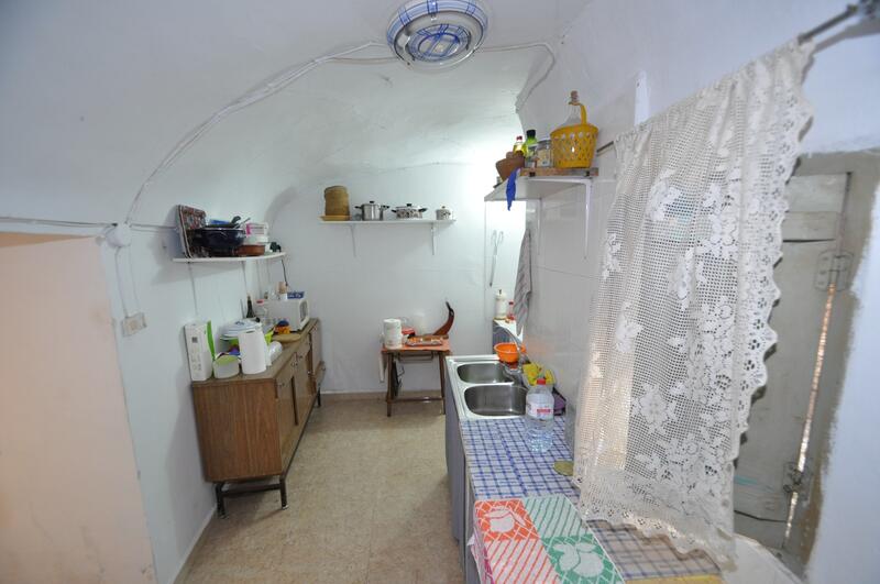 4 Cuarto Casa Cueva en venta