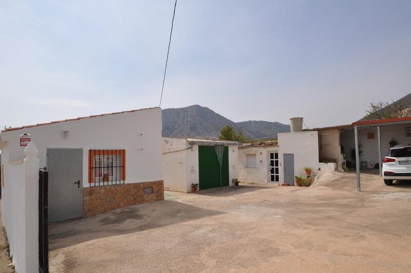 9 Cuarto Casa de Campo en venta